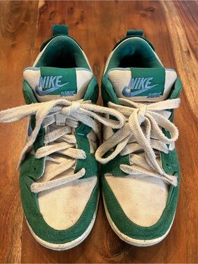 Nike Women Green and White Dunk Low-Top Sneakers